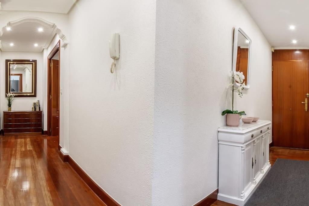 Cultura Y Gastronomia En El Casco Viejo Apartment Bilbao Ngoại thất bức ảnh