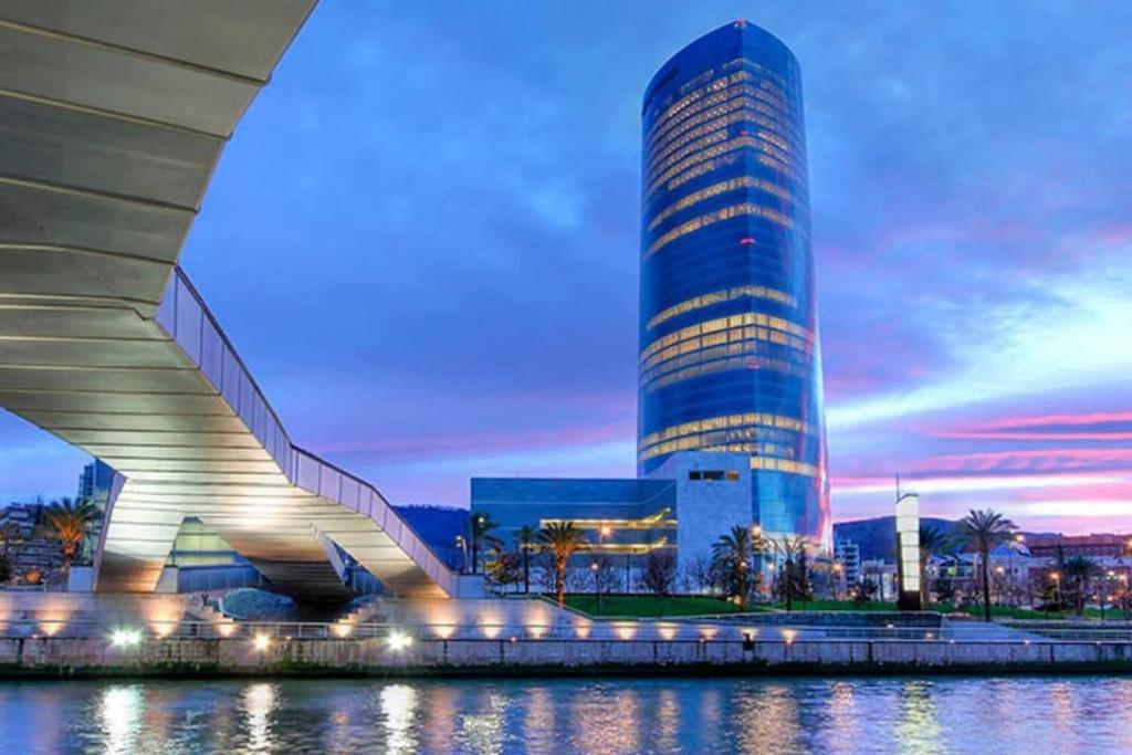 Cultura Y Gastronomia En El Casco Viejo Apartment Bilbao Ngoại thất bức ảnh